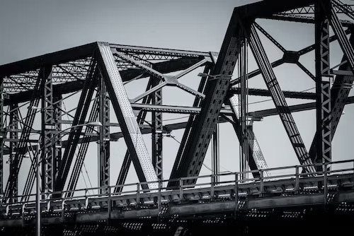 photo-1618452402440-53b078140387